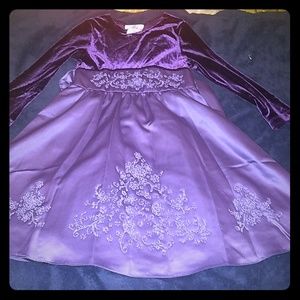 Girls purple long sleeves dress